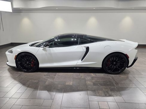 Used 2023 McLaren GT RWD image 3