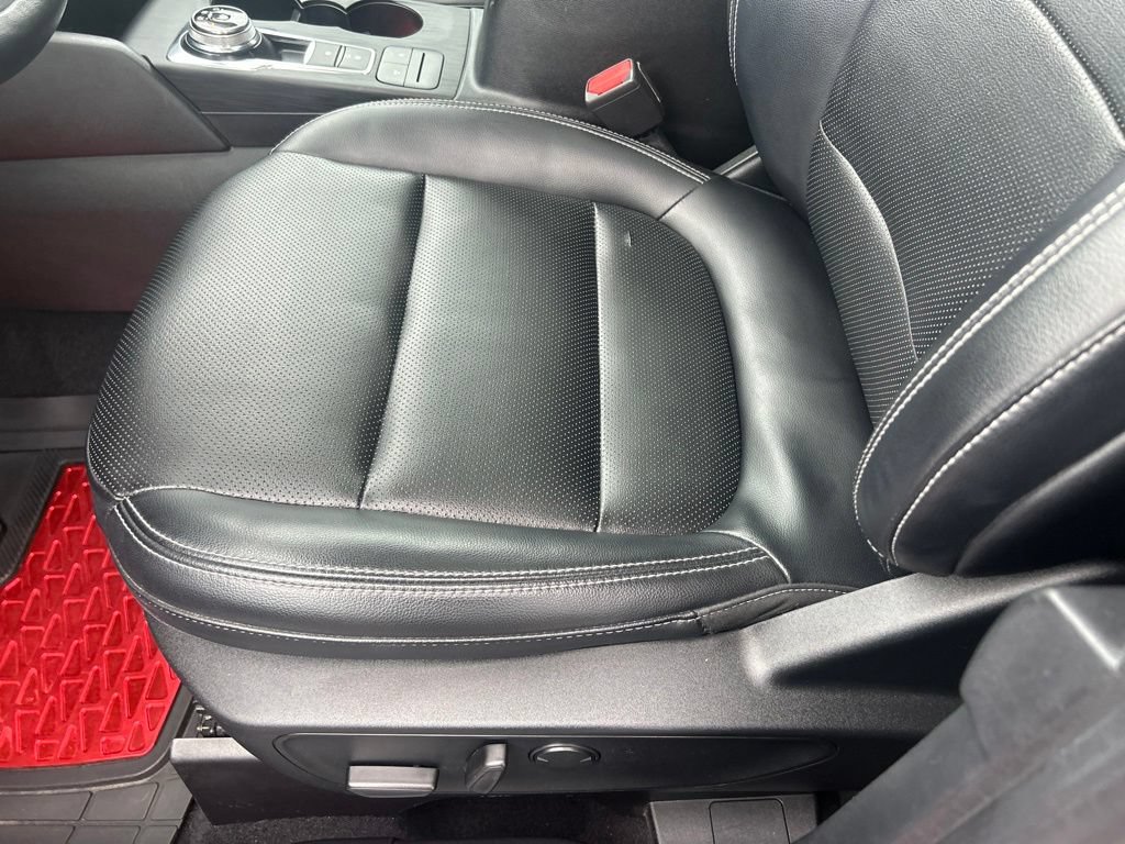 Used 2020 Ford Escape SEL FWD image 19