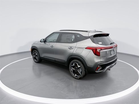 New 2026 Kia Seltos S image 6