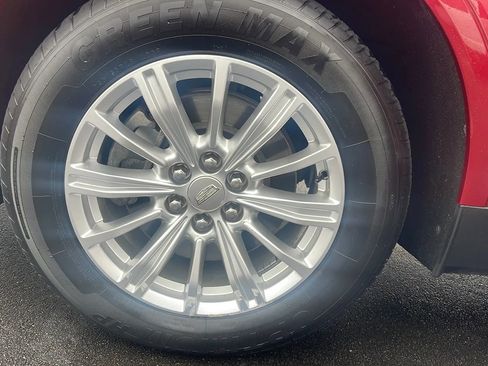 Used 2019 Cadillac XT5 AWD image 28