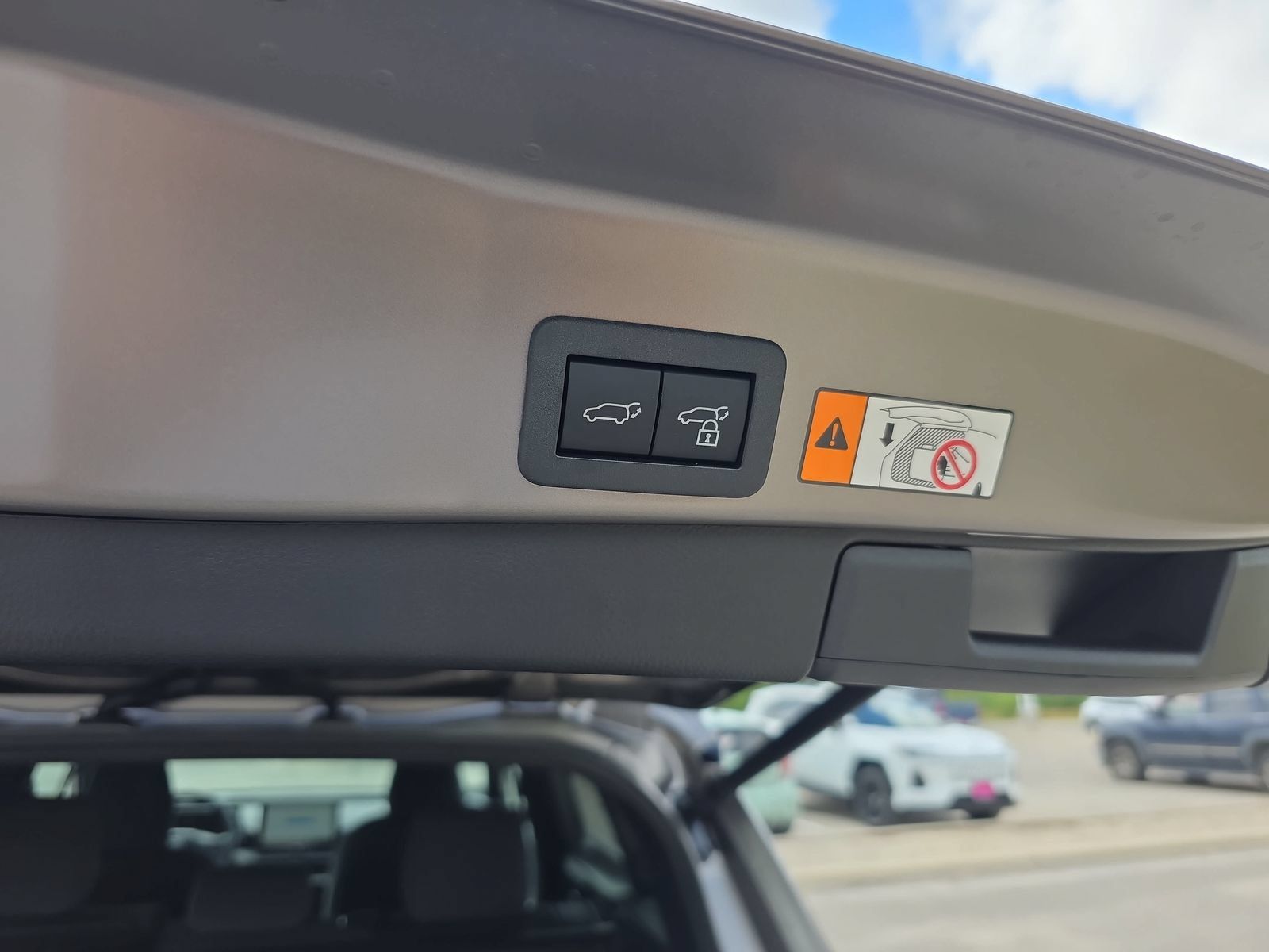 New 2026 Toyota RAV4 SE w/ Convenience Package FWD image 30