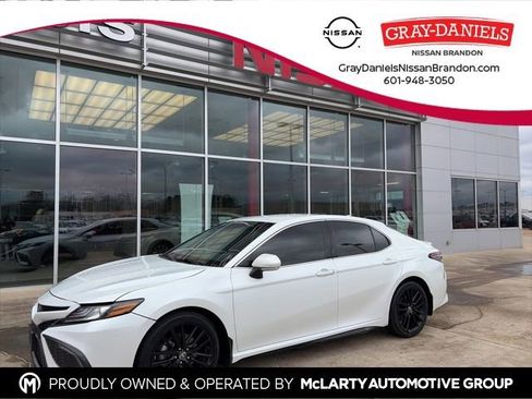 Used 2023 Toyota Camry XSE image 1