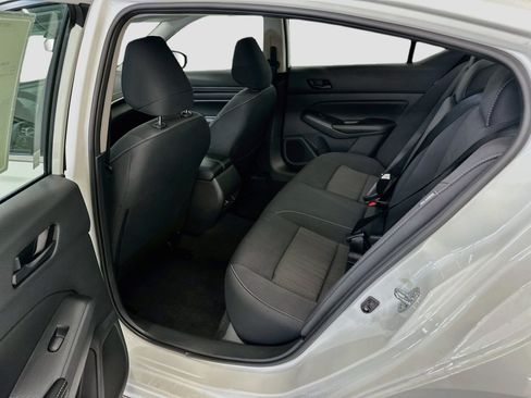 Used 2025 Nissan Altima 2.5 SV AWD/4WD image 28