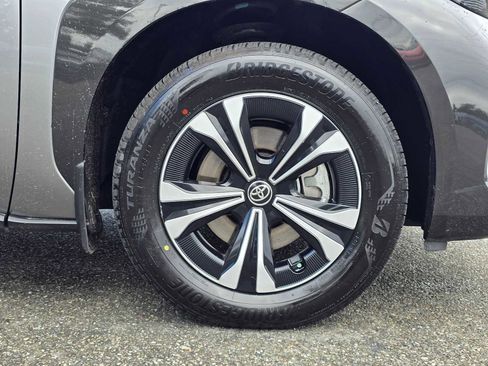 Used 2024 Toyota bZ4X XLE w/ Weather Package image 9