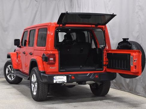 Certified 2020 Jeep Wrangler Unlimited Sahara w/ LED Lighting Group image 31