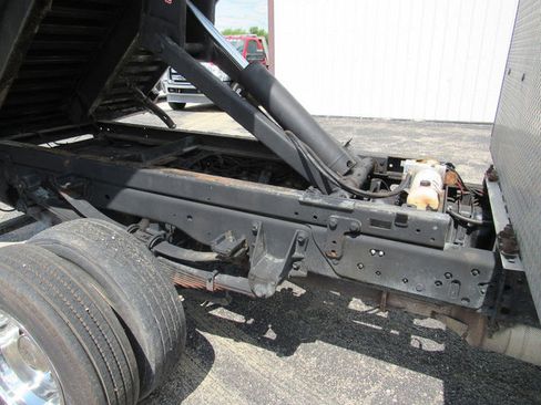 Used 2018 Ford F550 4x4 Regular Cab Super Duty image 37