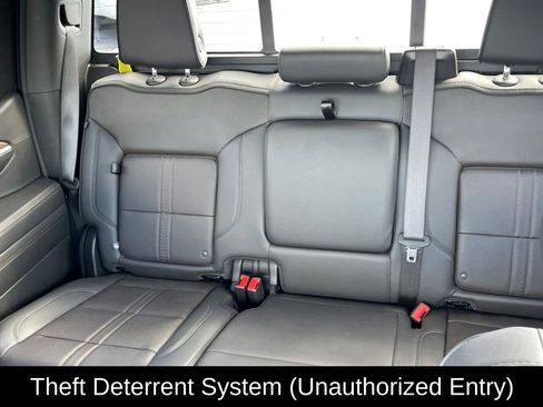 Used 2024 Chevrolet Silverado 1500 High Country w/ High Country Premium Package image 38