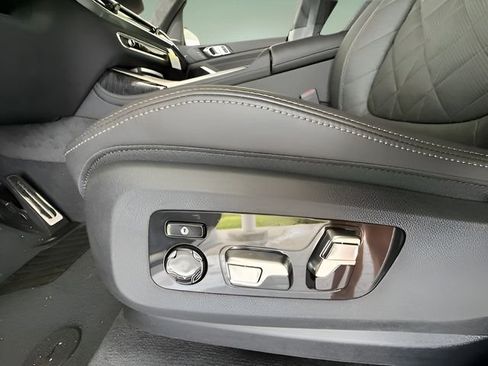 Used 2026 BMW X7 xDrive40i image 20
