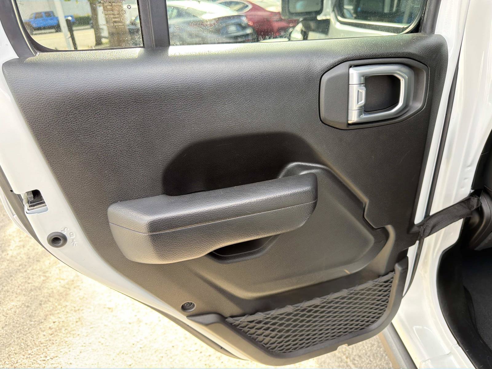 Used 2024 Jeep Wrangler Unlimited Rubicon 4xe AWD/4WD image 8