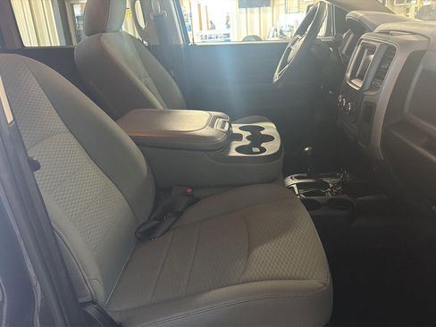 Used 2015 RAM 2500 Tradesman w/ Chrome Appearance Group image 13