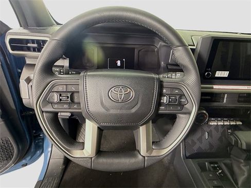 Certified 2025 Toyota 4Runner SR5 image 11