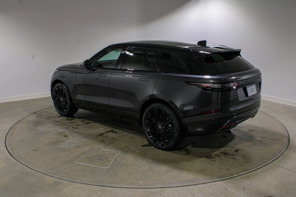 Certified 2026 Land Rover Range Rover Velar Dynamic SE AWD/4WD image 3