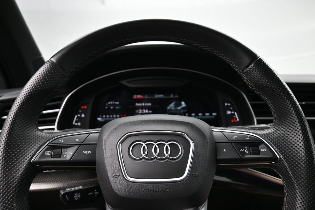 Used 2022 Audi SQ7 Prestige w/ Prestige Package AWD/4WD image 12