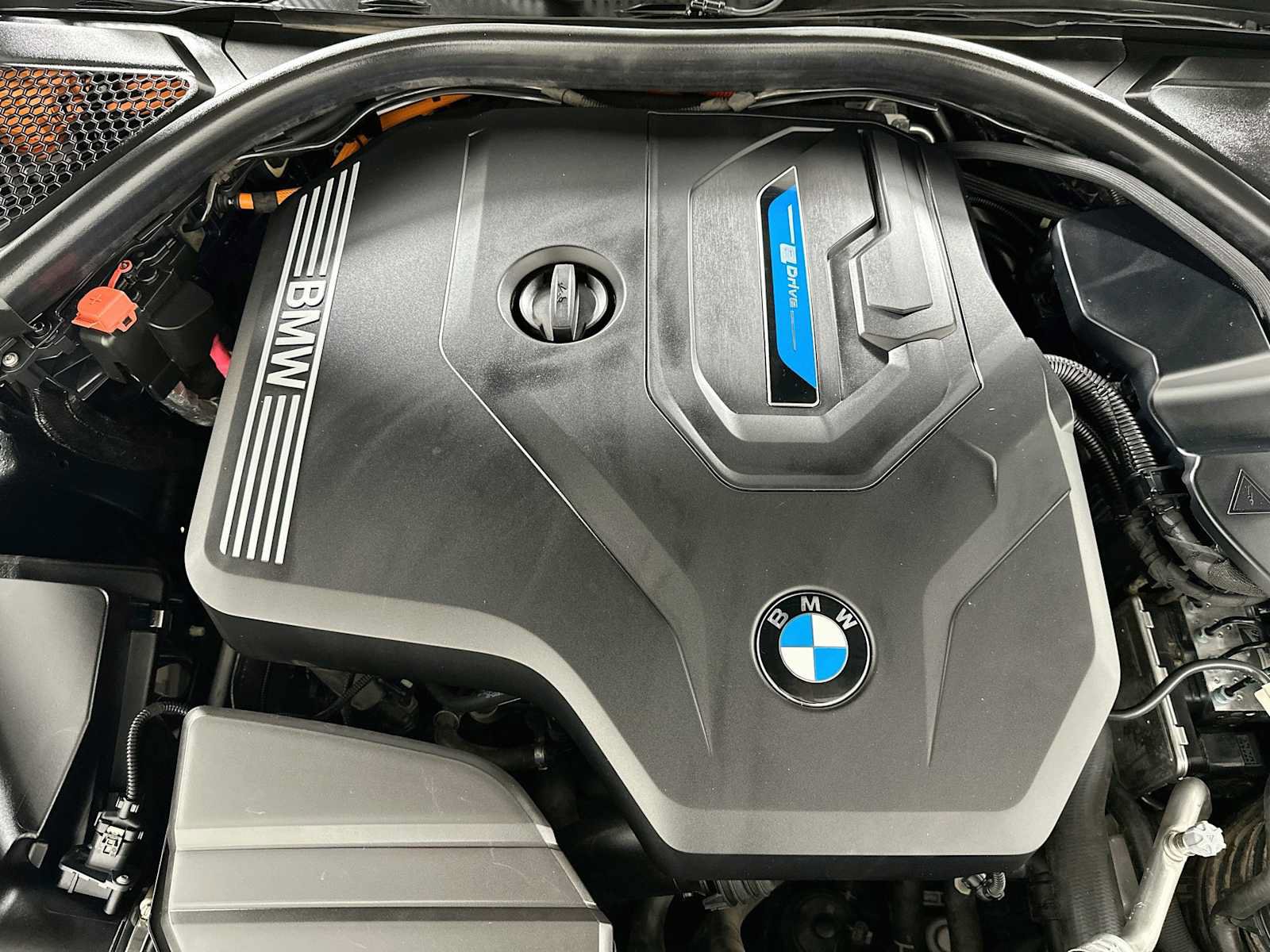 Used 2021 BMW 330e w/ Premium Package RWD image 29