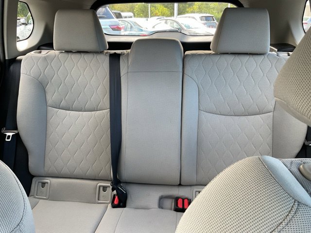 Used 2022 Toyota Corolla Cross L FWD image 32