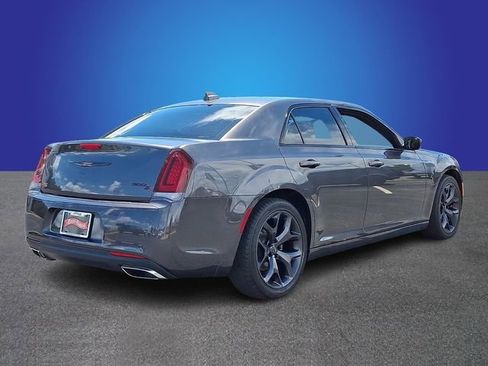 Used 2022 Chrysler 300 S RWD image 4