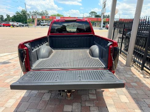 Used 2005 GMC Canyon SLE w/ Power Convenience Package RWD image 12