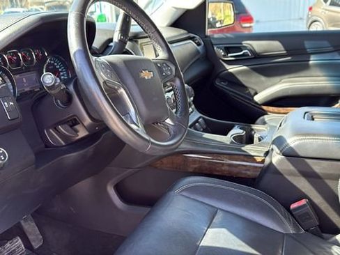 Used 2015 Chevrolet Suburban LS image 16