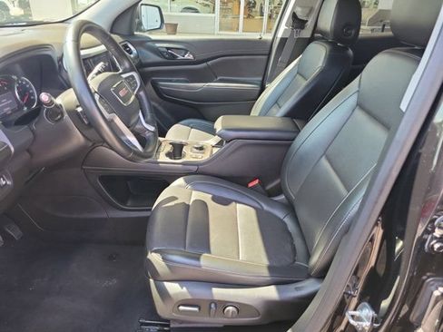 Used 2023 GMC Acadia SLT FWD image 18