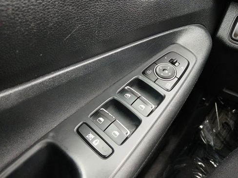 Used 2019 Hyundai Santa Fe SE image 19