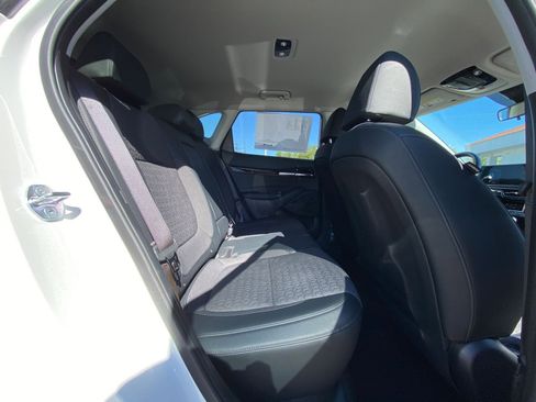 Used 2025 Kia Seltos S image 39