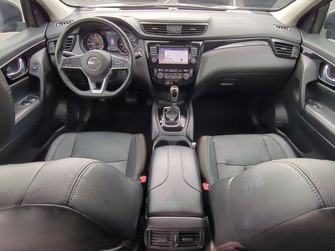 Used 2017 Nissan Rogue Sport SL w/ SL Premium Package image 30