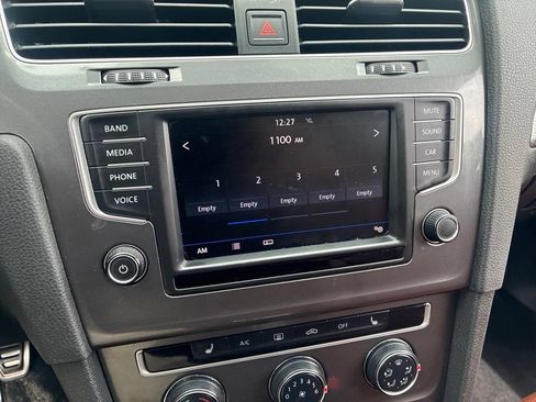 Used 2017 Volkswagen Golf Alltrack S AWD/4WD image 15
