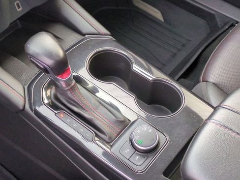 Used 2021 Chevrolet Blazer RS w/ Enhanced Convenience Package image 17