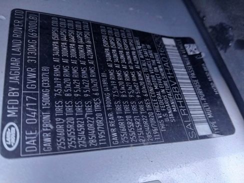 Used 2017 Land Rover Discovery HSE Luxury image 18