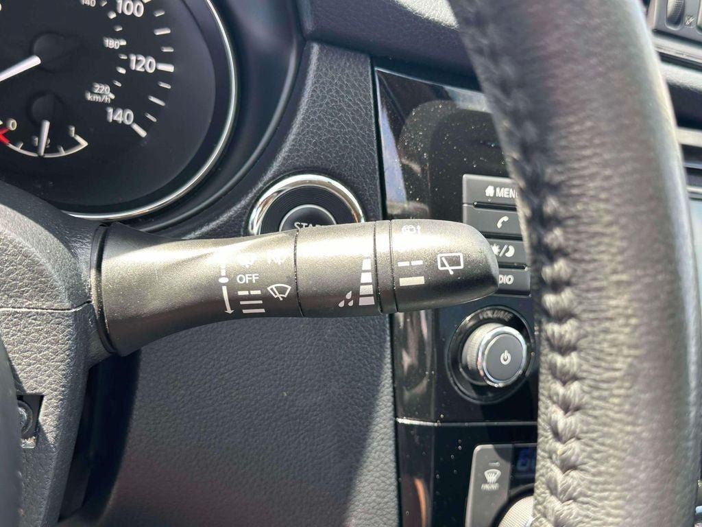 Used 2018 Nissan Rogue SV AWD/4WD image 24