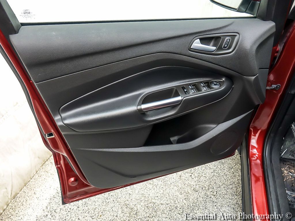 Certified 2019 Ford Escape SEL AWD/4WD image 21