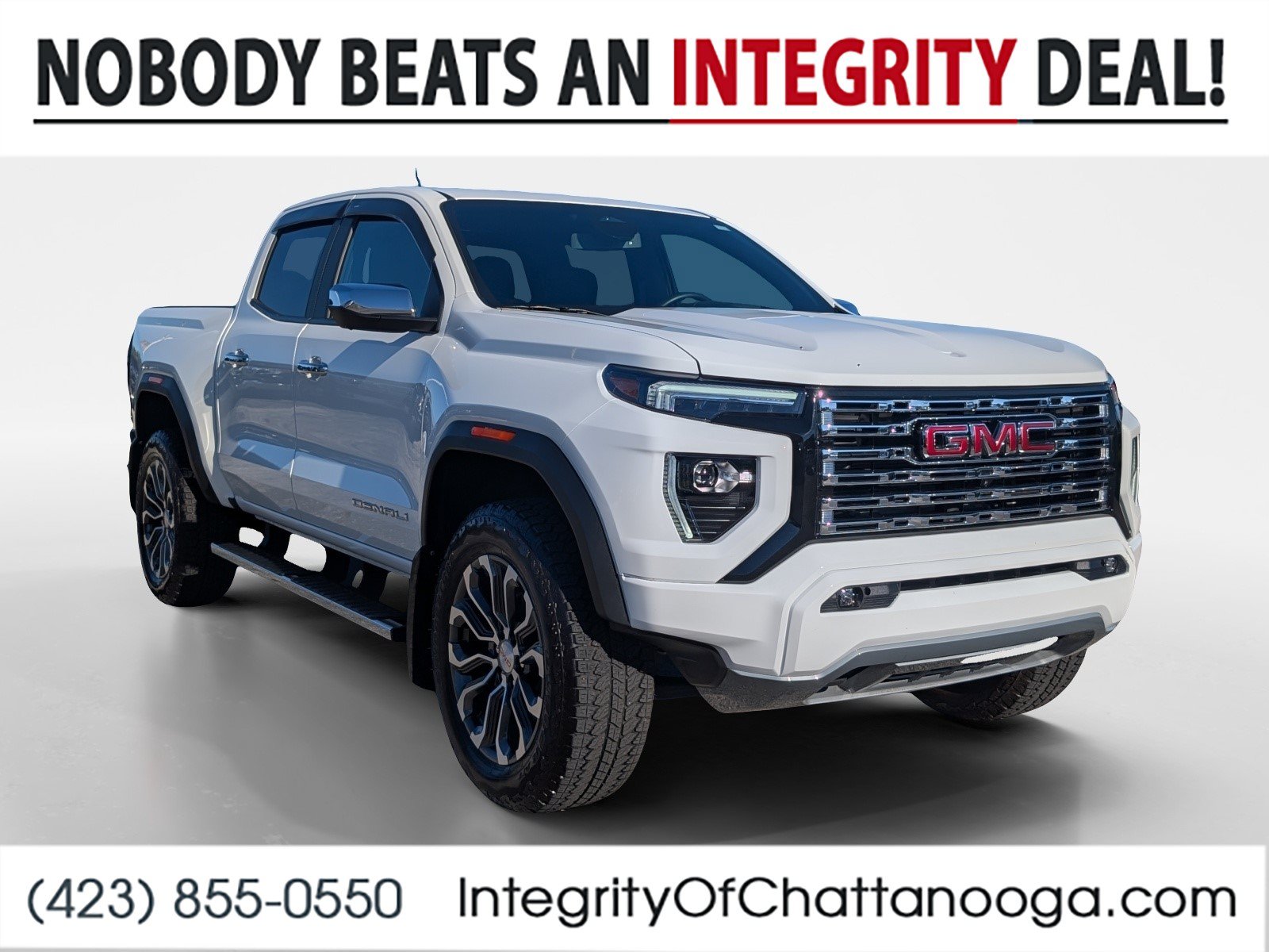 Used 2023 GMC Canyon Denali AWD/4WD image 1