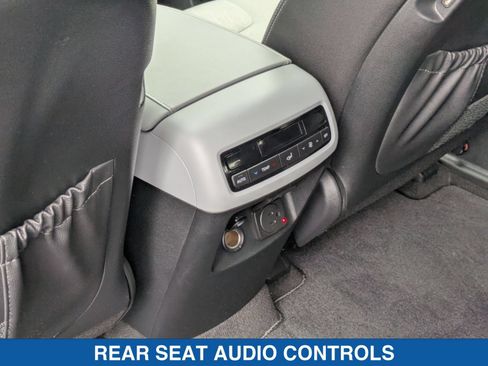 Used 2022 Hyundai Palisade SEL w/ Convenience Package AWD/4WD image 32