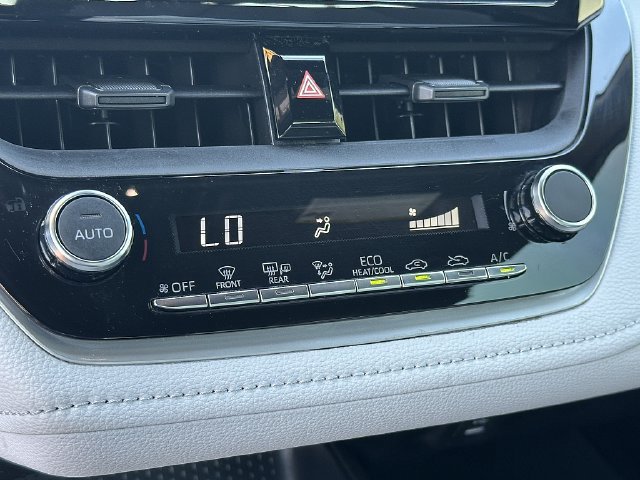 Used 2023 Toyota Corolla SE FWD image 28