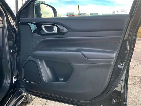 Used 2024 Jeep Compass Trailhawk image 26