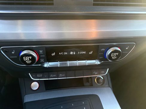 Used 2019 Audi SQ5 Premium w/ Convenience Package AWD/4WD image 27