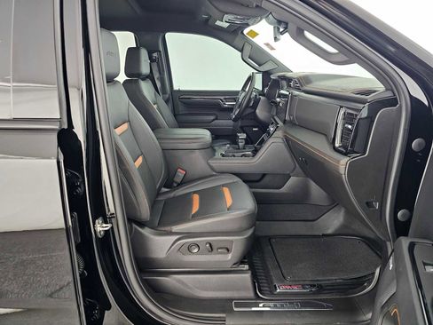 Used 2023 GMC Sierra 1500 AT4 AWD/4WD image 10