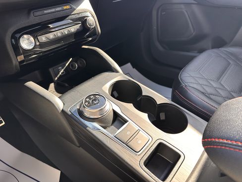 Used 2024 Ford Escape ST-Line Elite w/ Premium Technology Package image 14