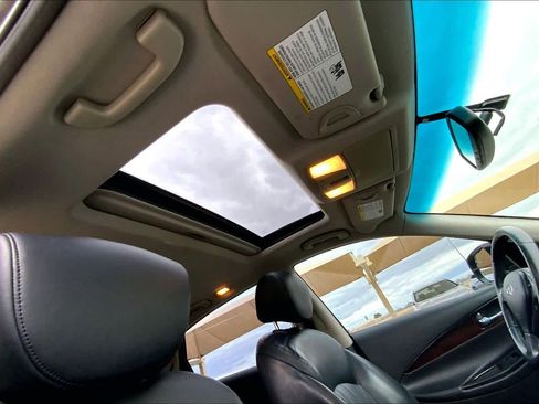 Used 2017 INFINITI QX50 Journey w/ Premium Package image 13