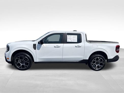 Used 2026 Ford Maverick Lariat AWD/4WD image 2