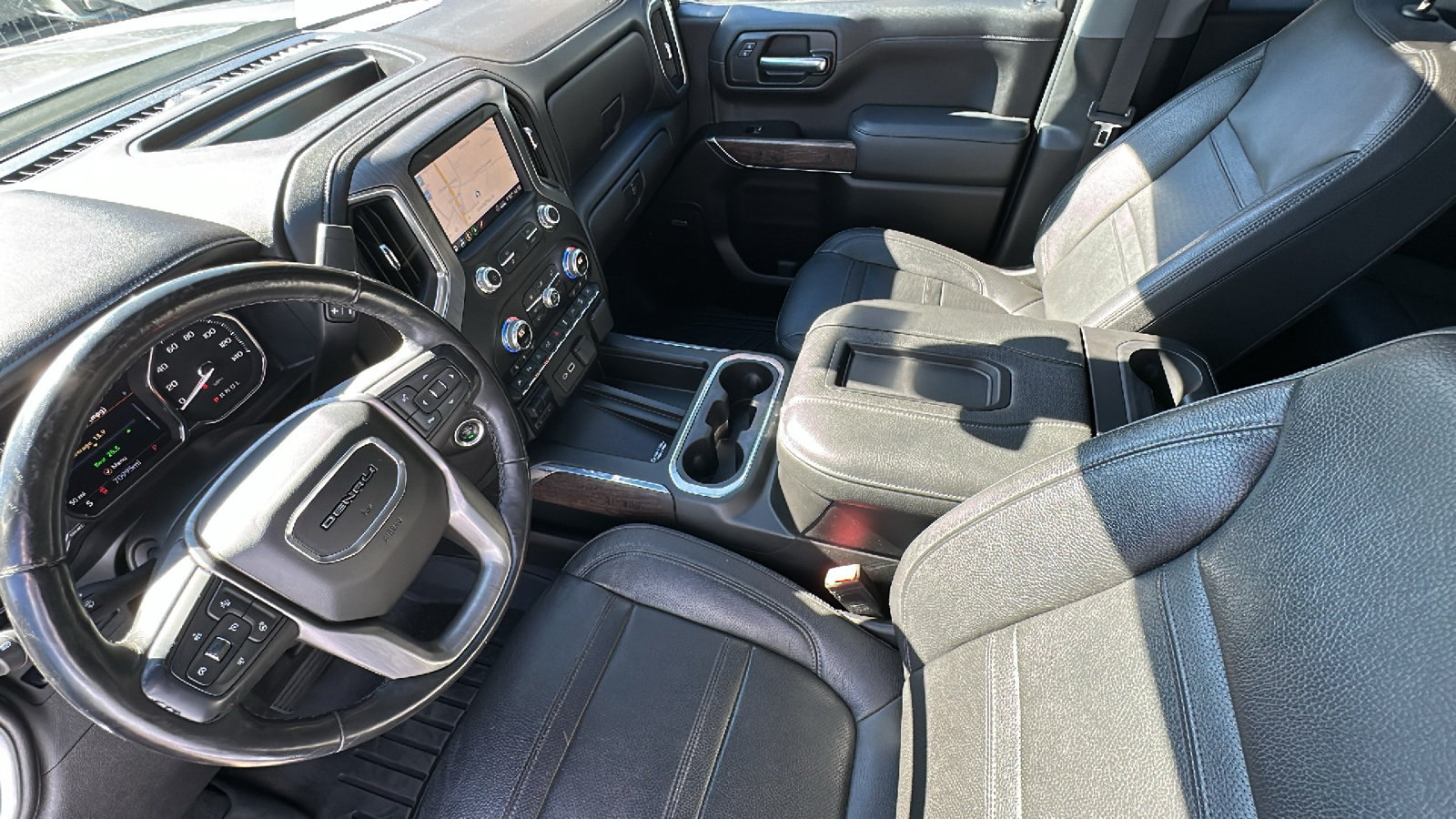 Used 2020 GMC Sierra 1500 Denali w/ Denali Ultimate Package AWD/4WD image 22