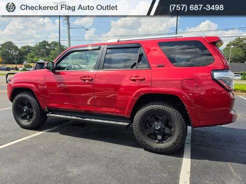 Used 2018 Toyota 4Runner SR5 Premium AWD/4WD image 4