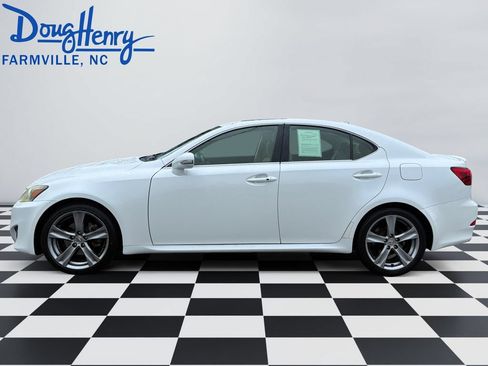Used 2013 Lexus IS 250 w/ Premium Pkg Value Edition RWD image 2