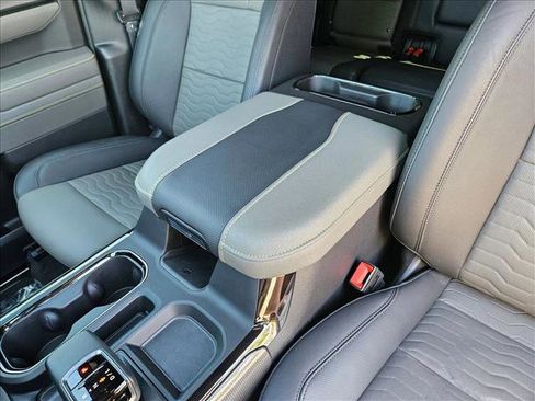 Used 2024 Chevrolet Silverado 1500 ZR2 w/ Technology Package image 19