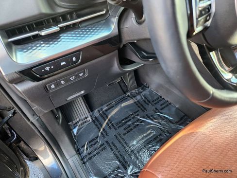 Used 2023 Kia Carnival SX Prestige image 36