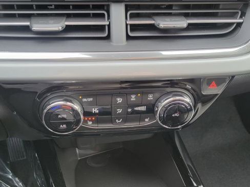 New 2026 Chevrolet Trax LT w/ Driver Confidence Package image 18