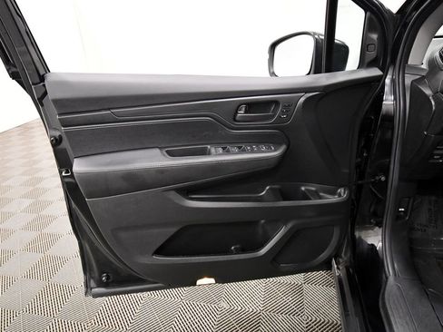Certified 2024 Honda Odyssey EX-L image 13