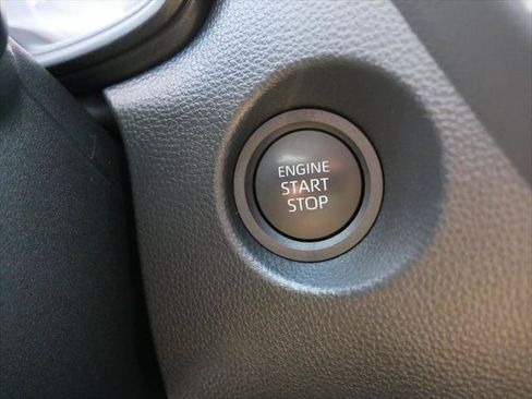 Certified 2025 Toyota Corolla Cross LE AWD/4WD image 29