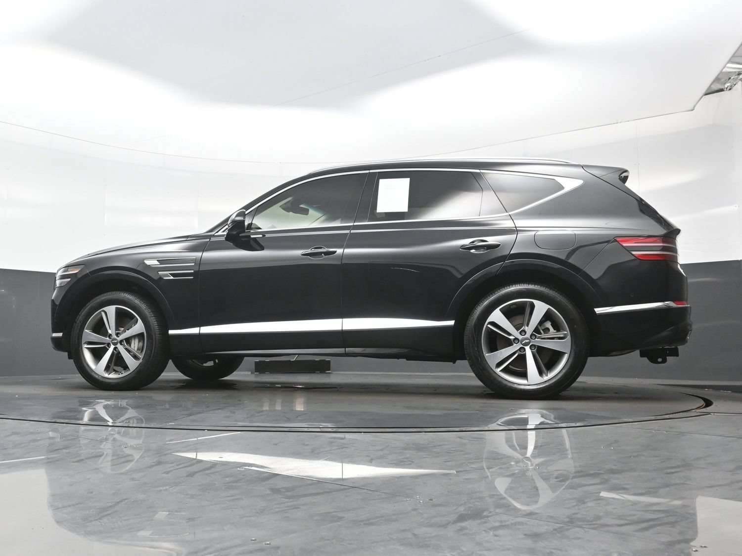 Used 2021 Genesis GV80 3.5T w/ Advanced Package 06 AWD/4WD image 30