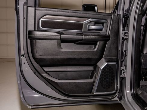 Used 2025 RAM 3500 Laramie w/ Night Edition image 38